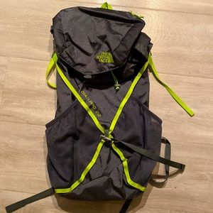 North Face Diad Pro 22L hiking bag / backpack